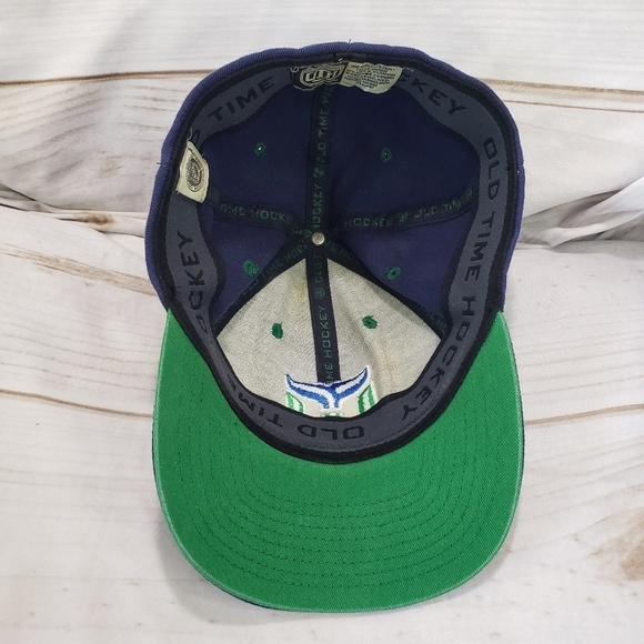 Vintage Old Time Hockey Hartford Whalers Flex Fit Baseball Hat Blue Green NHL - Picture 8 of 11